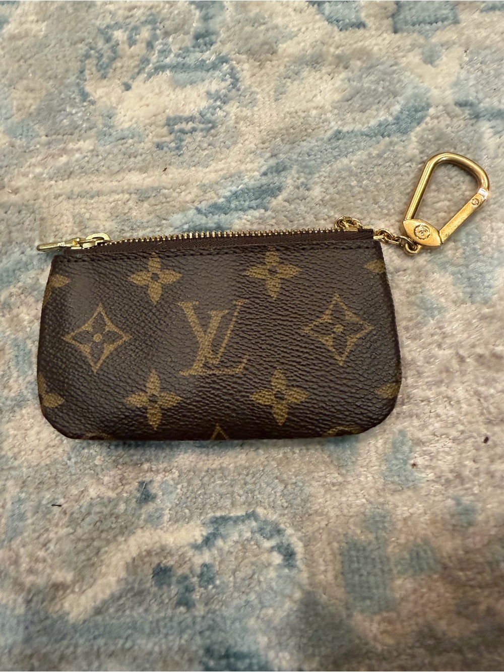 Louis Vuitton Monogram Key & Card Pouch with Gold Hardware - Picture 8 of 8
